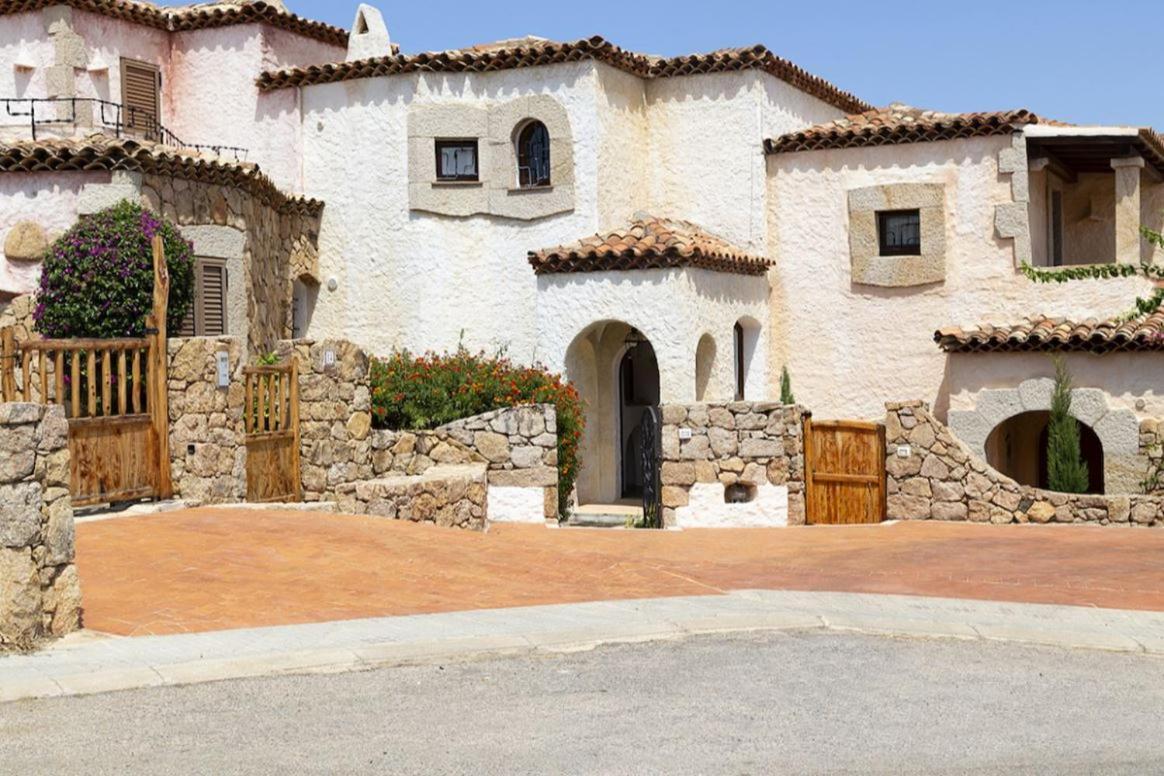 Villa Punta Saline Cannigione Exterior photo