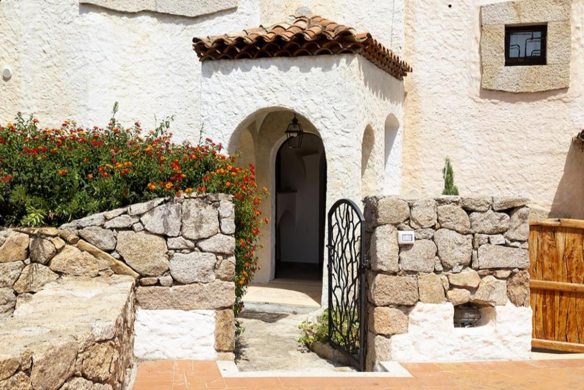 Villa Punta Saline Cannigione Exterior photo
