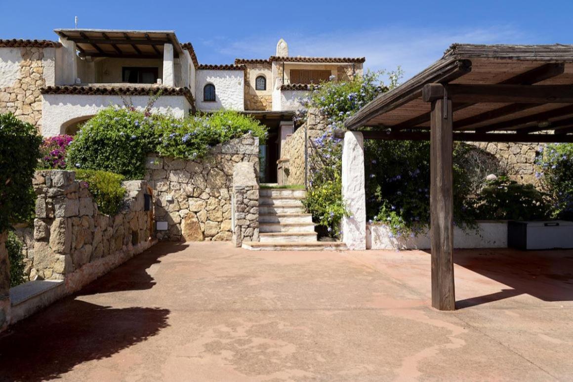 Villa Punta Saline Cannigione Exterior photo